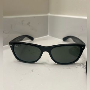 Black Ray Ban New Wayfarer Sunglasses (mint condition)